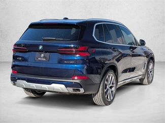 New 2026 BMW X5 xDrive40i w/ Climate Comfort Package video 2