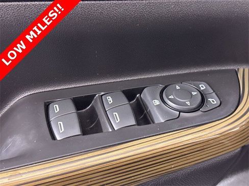 Used 2021 GMC Acadia SLE w/ Driver Convenience Package image 24