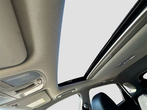 Used 2021 Hyundai Kona Ultimate w/ Cargo Package image 22