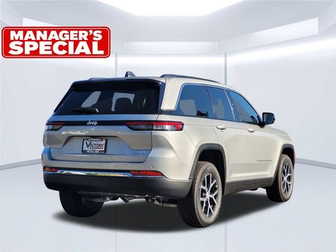 New 2025 Jeep Grand Cherokee Limited AWD/4WD image 3