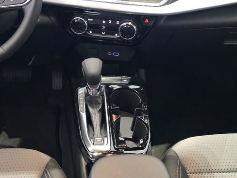 New 2026 Chevrolet Trax LT w/ Driver Confidence Package image 13