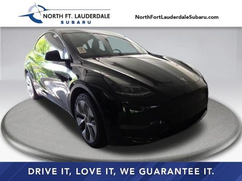 Used 2023 Tesla Model Y Long Range AWD/4WD image 1