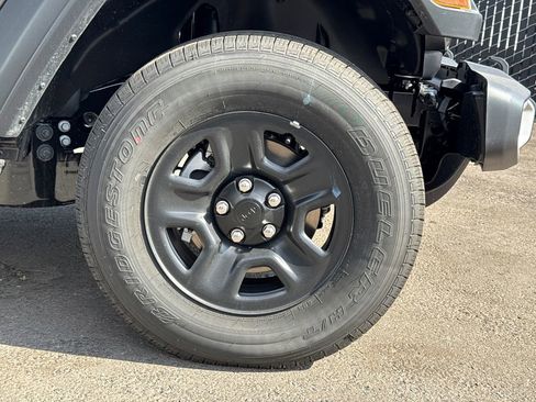 New 2026 Jeep Gladiator Sport image 8