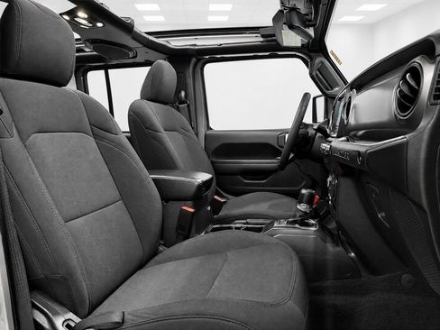Used 2023 Jeep Wrangler Unlimited w/ Sun & Screen Package AWD/4WD image 23