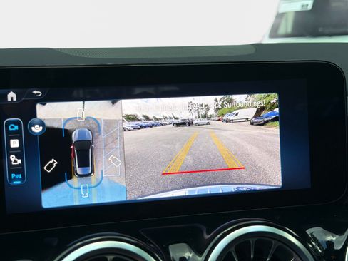 Used 2025 Mercedes-Benz GLA 250 image 22