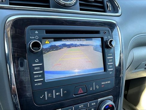 Used 2017 Buick Enclave Premium FWD image 26