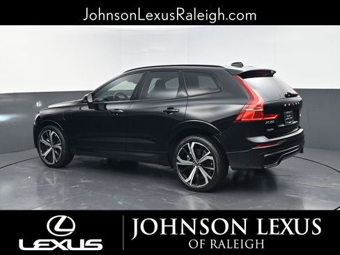 Used 2025 Volvo XC60 T8 Ultra w/ Climate Package image 7