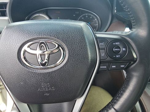 Used 2021 Toyota Venza Limited w/ Advanced Technology Package AWD/4WD image 12