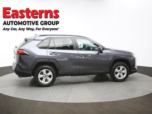 Used 2021 Toyota RAV4 LE image 43