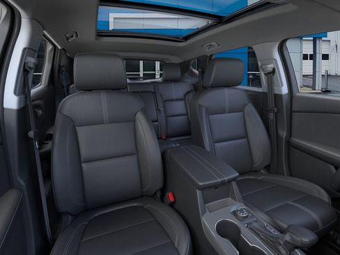 New 2026 Chevrolet Blazer LT image 16