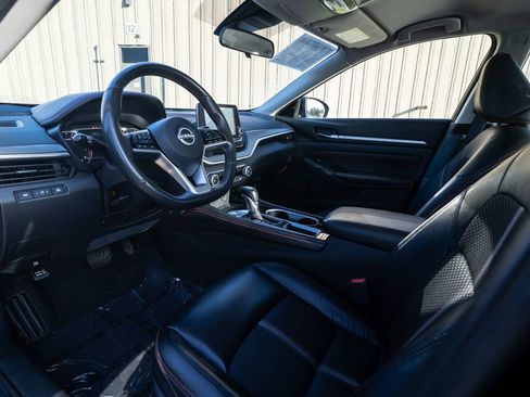 Used 2023 Nissan Altima 2.5 SR image 12
