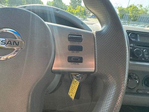 Used 2006 Nissan Frontier SE w/ (P01) Power Pkg RWD image 17