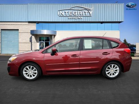 Used 2014 Subaru Impreza 2.0i Premium w/ All-Weather Package w/CVT image 6