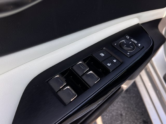 Used 2023 Lexus ES 350 F Sport FWD image 11