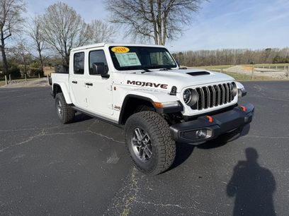 New 2026 Jeep Gladiator Mojave w/ Technology Group