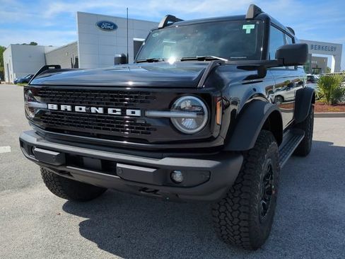 New 2026 Ford Bronco Outer Banks w/ Sasquatch Package AWD/4WD image 8