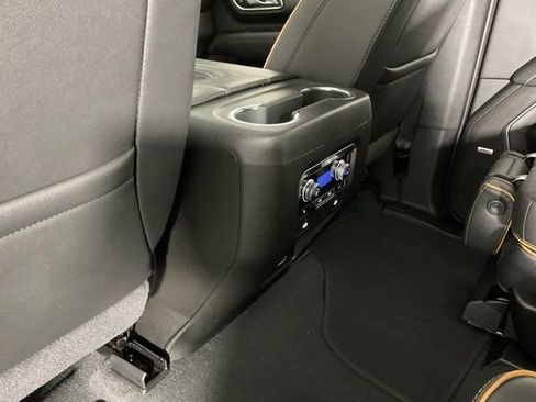 Used 2024 GMC Yukon AT4 w/ AT4 Premium Package image 20