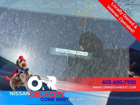 Used 2021 Nissan Kicks SV image 2