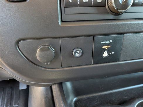 Used 2024 GMC Savana 2500 w/ Driver Convenience Package image 14