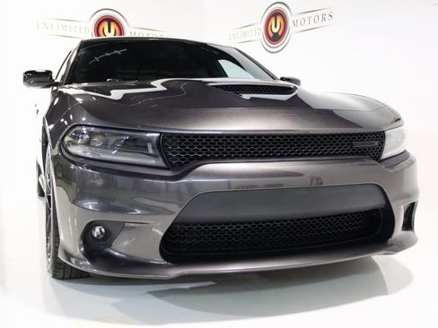 Used 2022 Dodge Charger R/T w/ Blacktop Package image 29