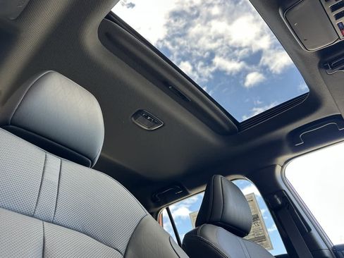 New 2026 Subaru Outback Touring AWD/4WD image 18