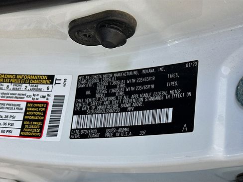 Used 2020 Toyota Highlander XLE image 12