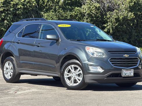 Used 2017 Chevrolet Equinox LT w/ Convenience Package FWD image 2