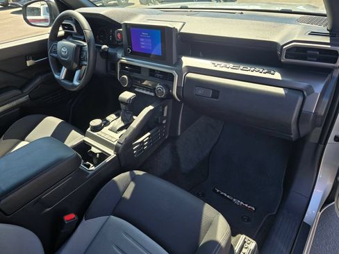 Used 2024 Toyota Tacoma TRD Off-Road AWD/4WD image 15