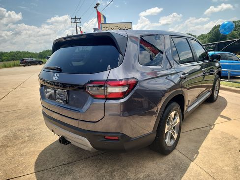 Used 2025 Honda Pilot EX-L image 4
