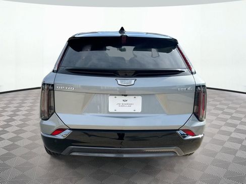 New 2025 Cadillac Optiq Sport 2 w/ LPO, Floor Liner Package AWD/4WD image 5