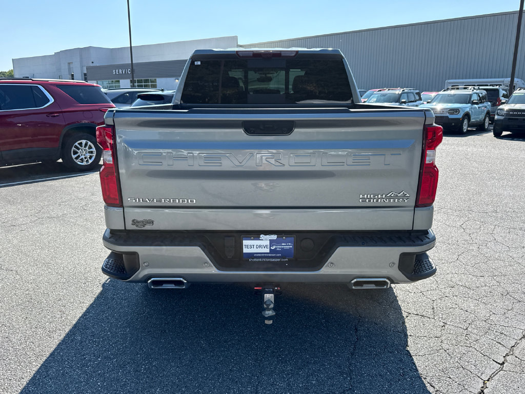 Used 2024 Chevrolet Silverado 1500 High Country w/ Technology Package AWD/4WD image 6