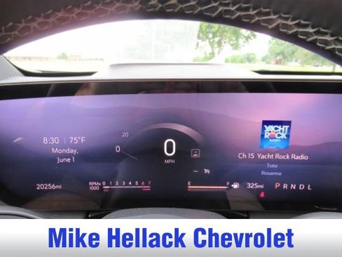 Used 2025 Buick Enclave Preferred FWD image 22