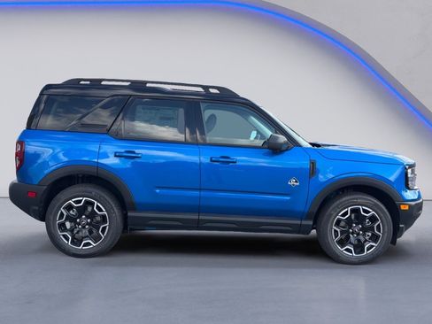 New 2025 Ford Bronco Sport Outer Banks w/ Outer Banks Tech Package+ AWD/4WD image 10