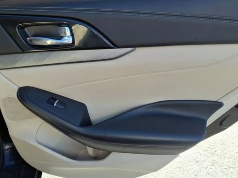 Used 2017 Nissan Maxima 3.5 SL image 14