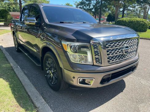 Used 2017 Nissan Titan Platinum Reserve RWD image 7