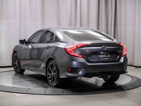 Used 2019 Honda Civic Sport image 2
