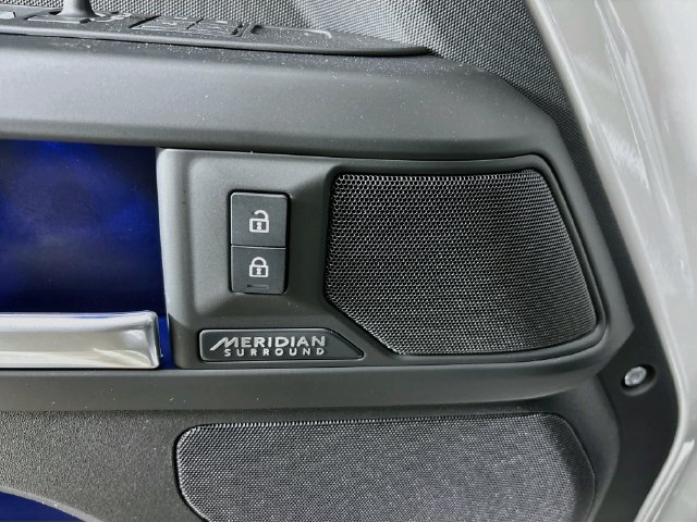 New 2026 Land Rover Defender 110 X-Dynamic SE AWD/4WD image 20