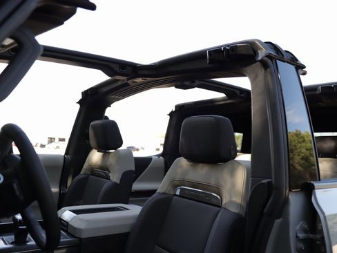 New 2026 GMC Hummer EV SUV image 28