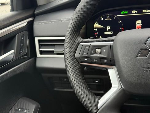 New 2026 Mitsubishi Outlander SEL AWD/4WD image 10