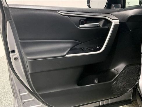 Used 2021 Toyota RAV4 XLE w/ XLE Grade Weather Package image 21