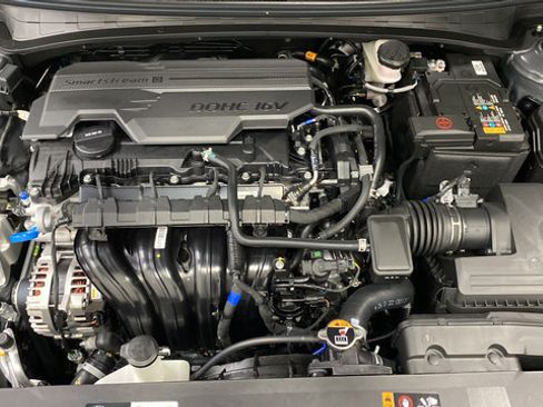 New 2026 Hyundai Elantra SEL Sport FWD image 28