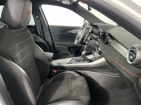 Used 2024 Alfa Romeo Tonale Veloce image 33