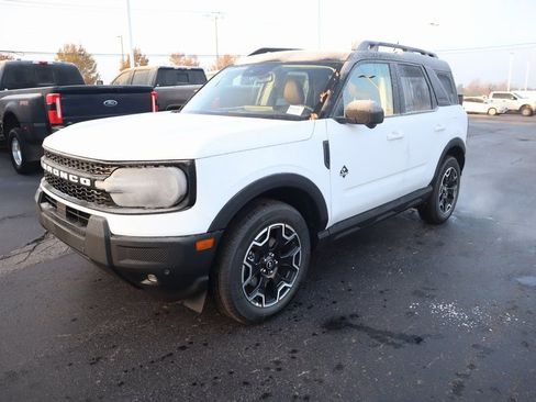 New 2025 Ford Bronco Sport Outer Banks w/ Outer Banks Tech Package+ image 10