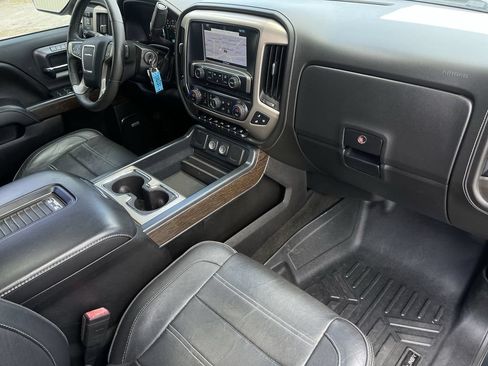 Used 2017 GMC Sierra 1500 Denali w/ Denali Ultimate Package AWD/4WD image 28