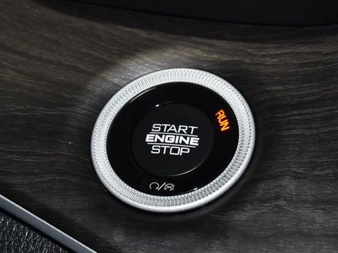 New 2025 Jeep Grand Cherokee Limited image 21