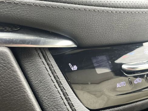 Used 2022 Cadillac XT5 Sportv AWD/4WD image 23