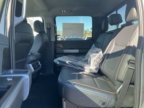 New 2026 Ford F250 Lariat w/ Black Appearance Package AWD/4WD image 14