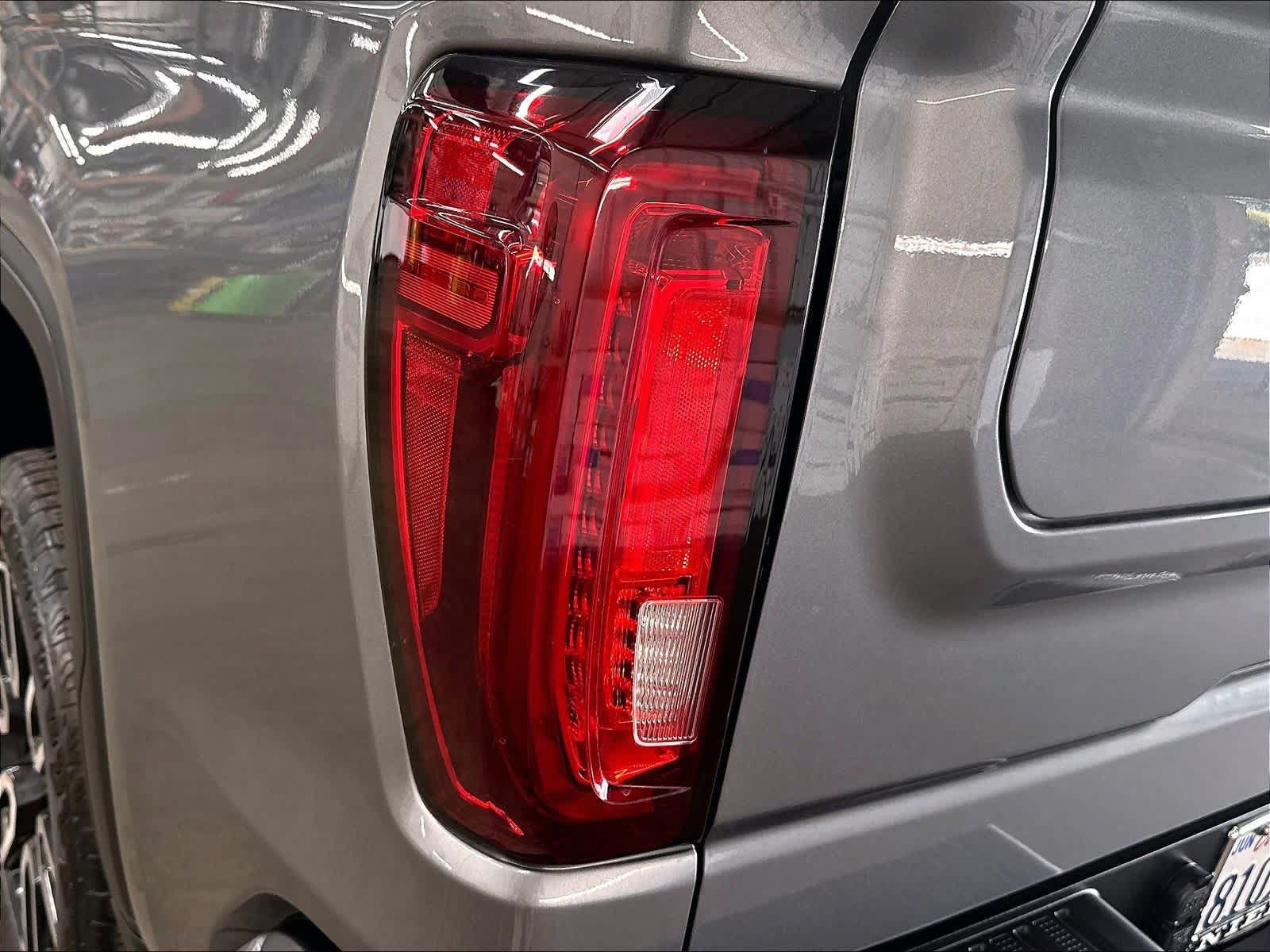 Used 2021 GMC Sierra 1500 AT4 w/ AT4 Preferred Package AWD/4WD image 27