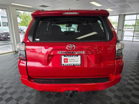 Used 2024 Toyota 4Runner SR5 Premium AWD/4WD image 4