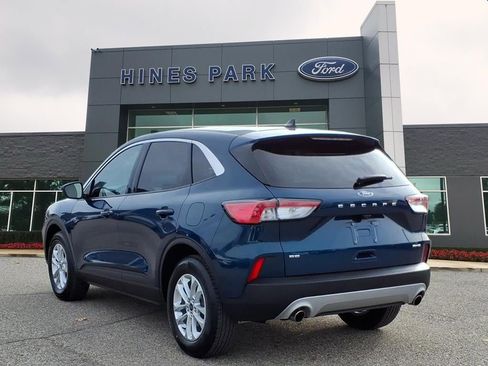 Certified 2020 Ford Escape SE image 5